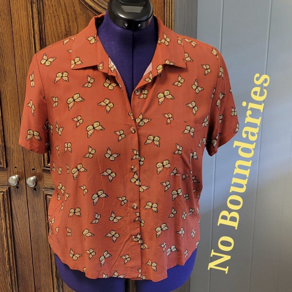 No Boundaries orange yellow butterfly button down blouse. Sz: L